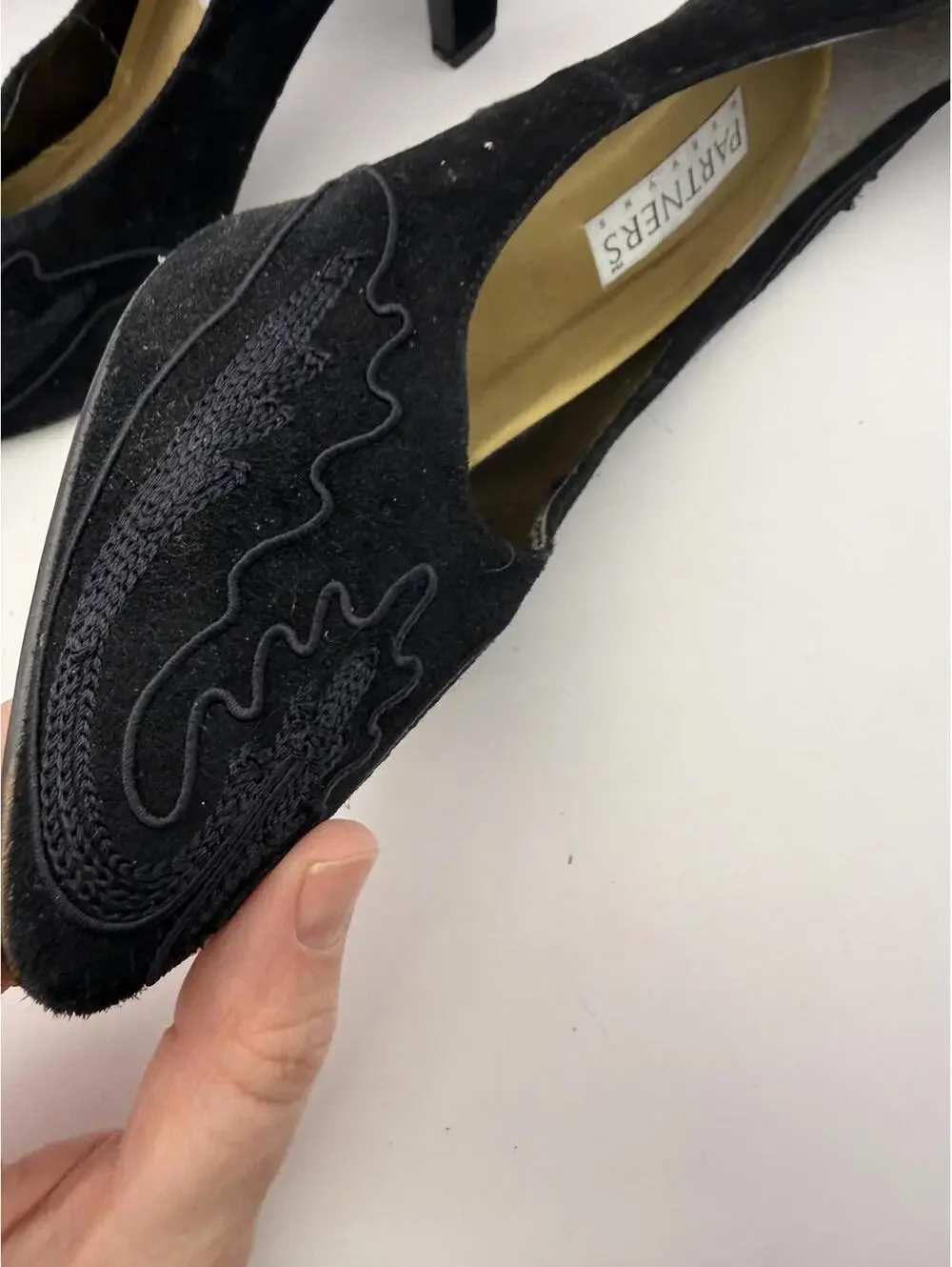 Partners Mervyn's Black Suede Embroidered Pointed Toe Pumps Women's 9.5
